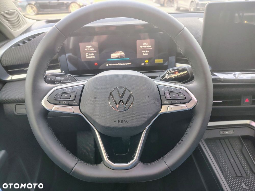 Volkswagen T-Roc - 14