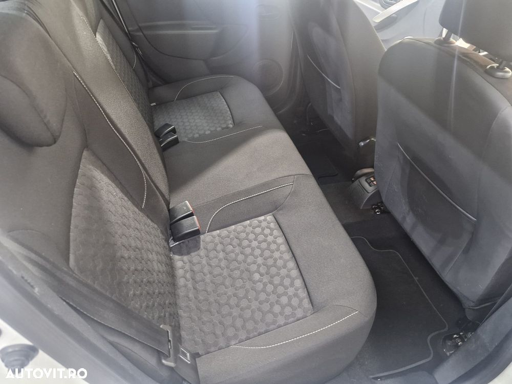 Dacia Logan 0.9 TCe Laureate - 11