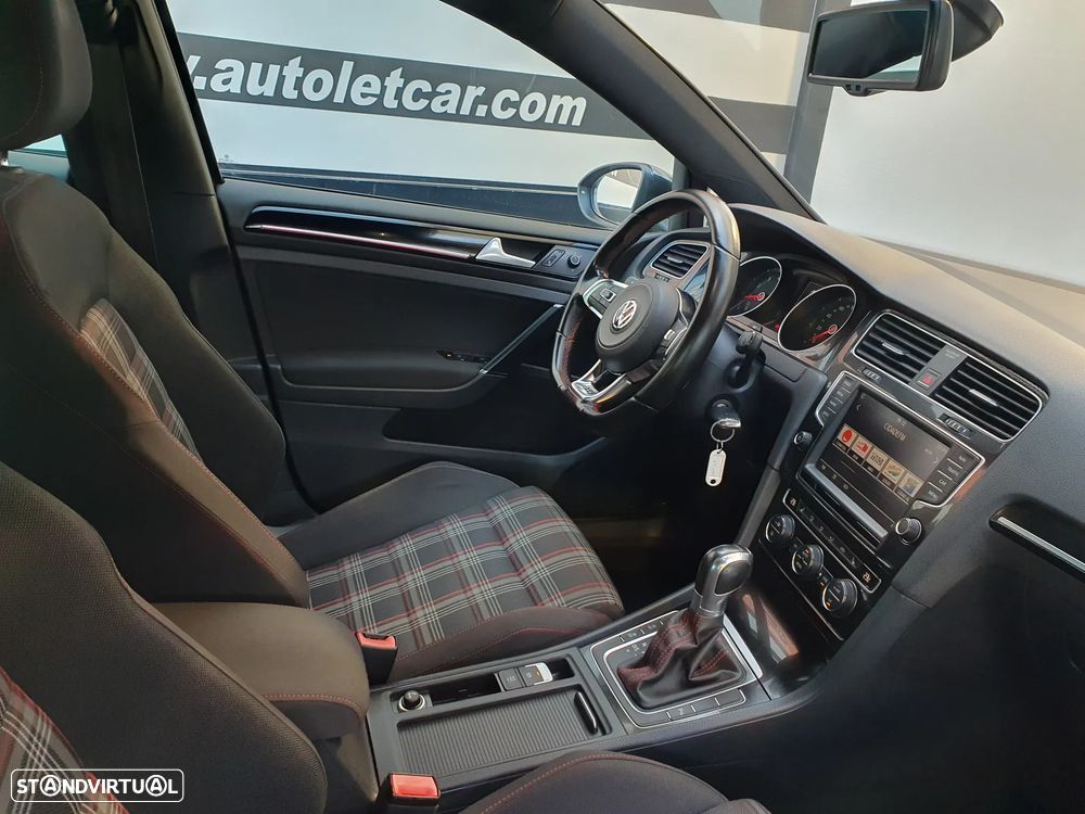 VW Golf 2.0 TSi GTi DSG - 13