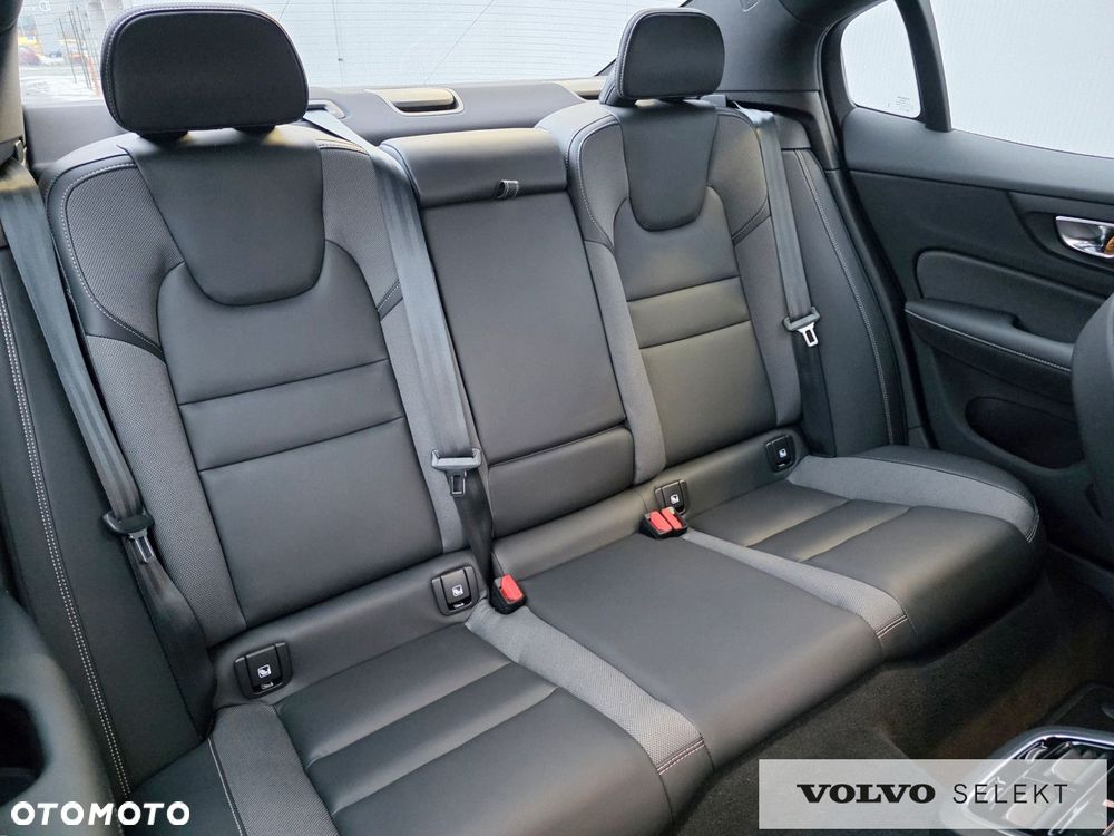 Volvo S60 - 17
