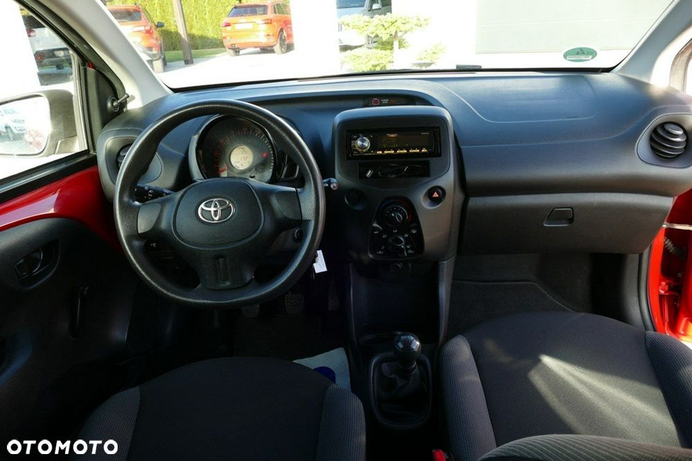 Toyota Aygo X 1.0 VVT-i X-play - 5