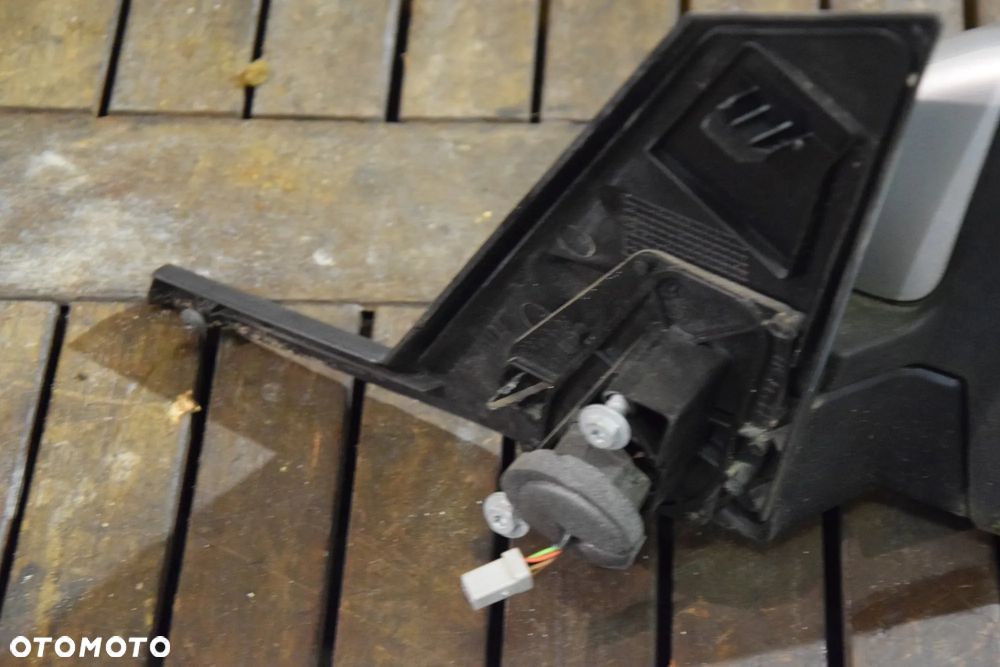 Mitsubishi COLT 6 VI Z30 Lusterko PRAWE EUROPA 5PIN srebrne A50 - 3