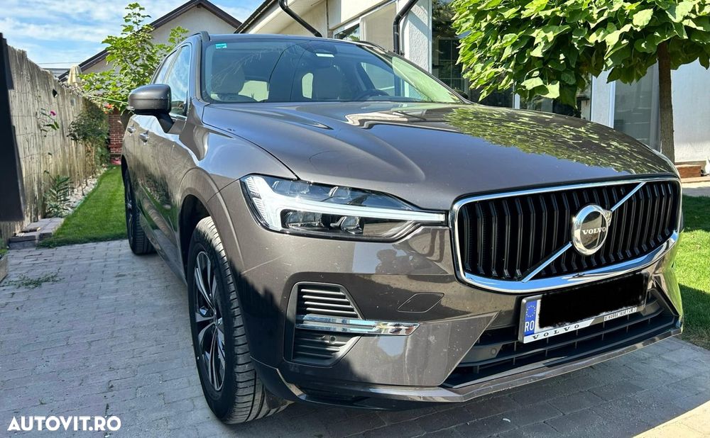 Volvo XC 60 B4 MHEV AT8 FWD Momentum Pro - 5