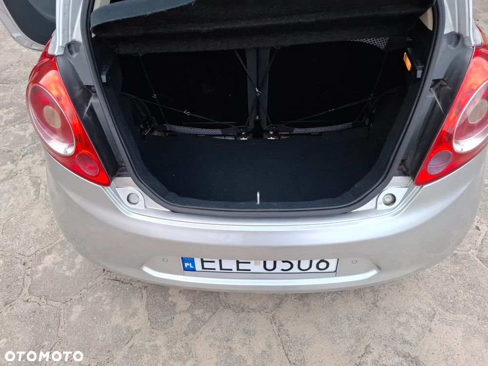Ford KA 1.2 Ambiente - 11
