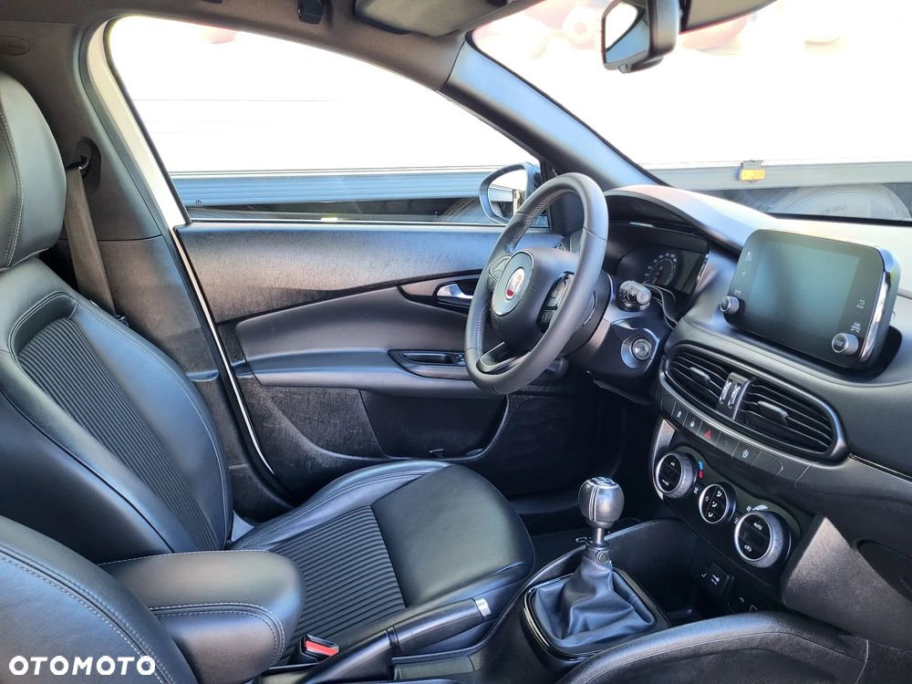 Fiat Tipo 1.4 T-Jet S-Design - 33