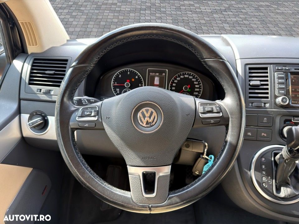 Volkswagen Multivan - 14