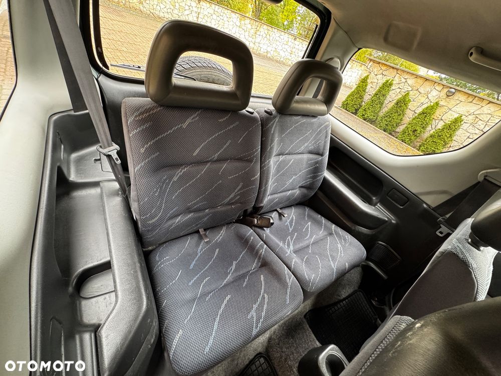 Suzuki Jimny 1.3 - 18