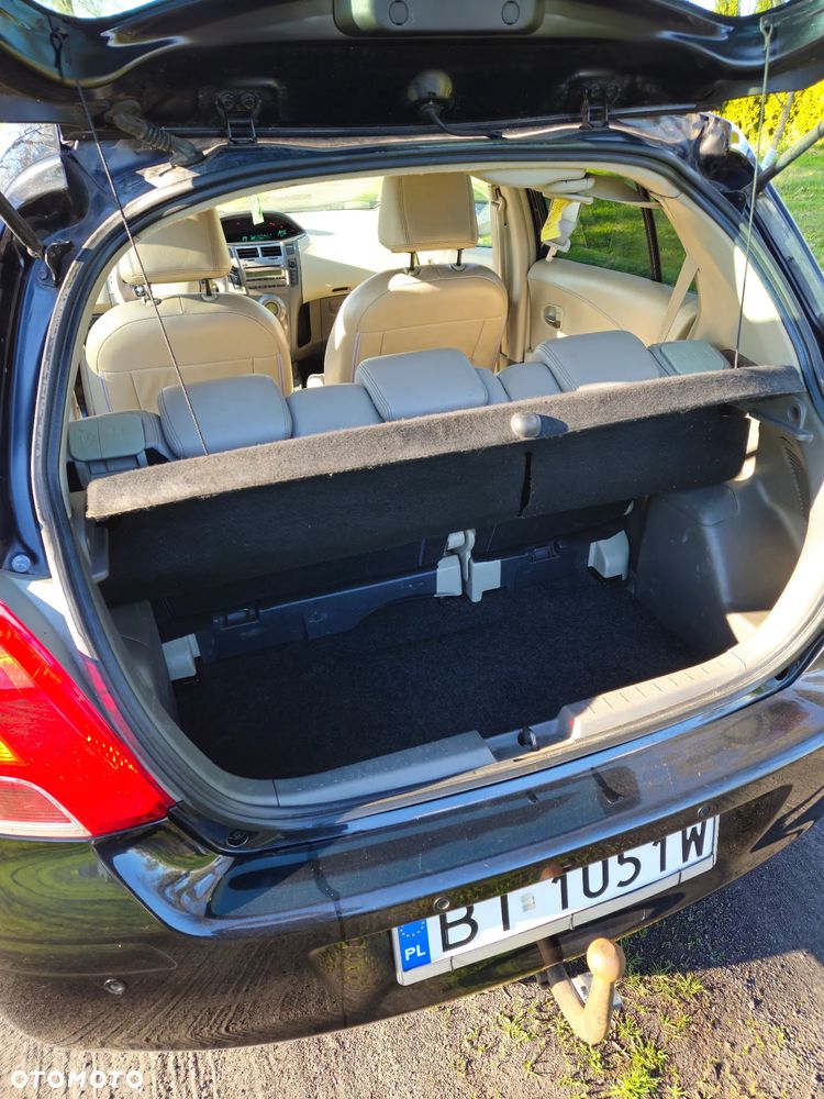 Toyota Yaris 1.4 D-4D Prestige - 2