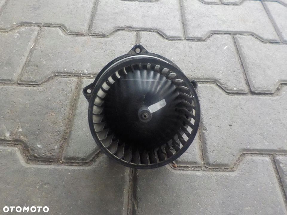 VW T4 DMUCHAWA WENTYLATOR NAWIEWU TYŁ - 3