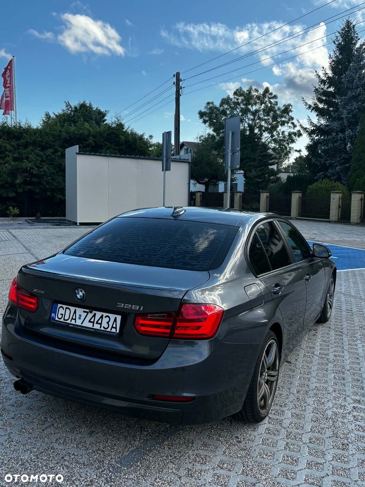 BMW Seria 3 328i xDrive - 3