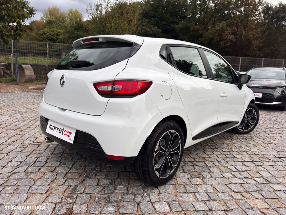Renault Clio 0.9 TCE Dynamique S - 12