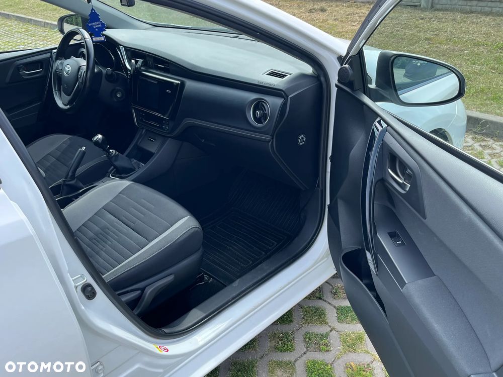 Toyota Auris 1.6 Active - 14