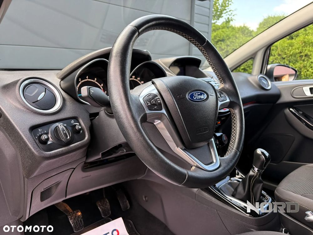 Ford Fiesta 1.0 EcoBoost Titanium - 10