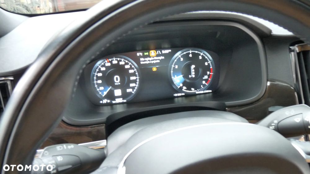 Volvo S90 T5 Geartronic Momentum Pro - 19