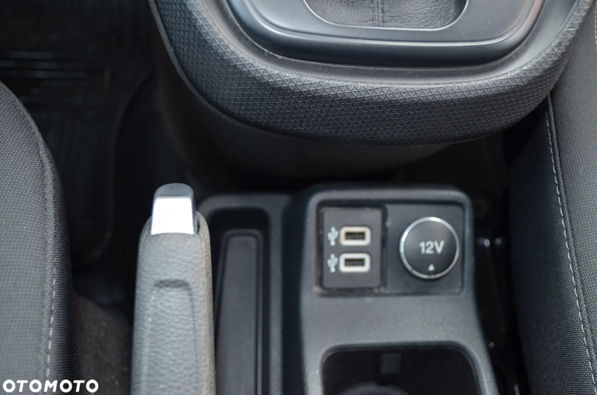 Ford Transit Connect - 18