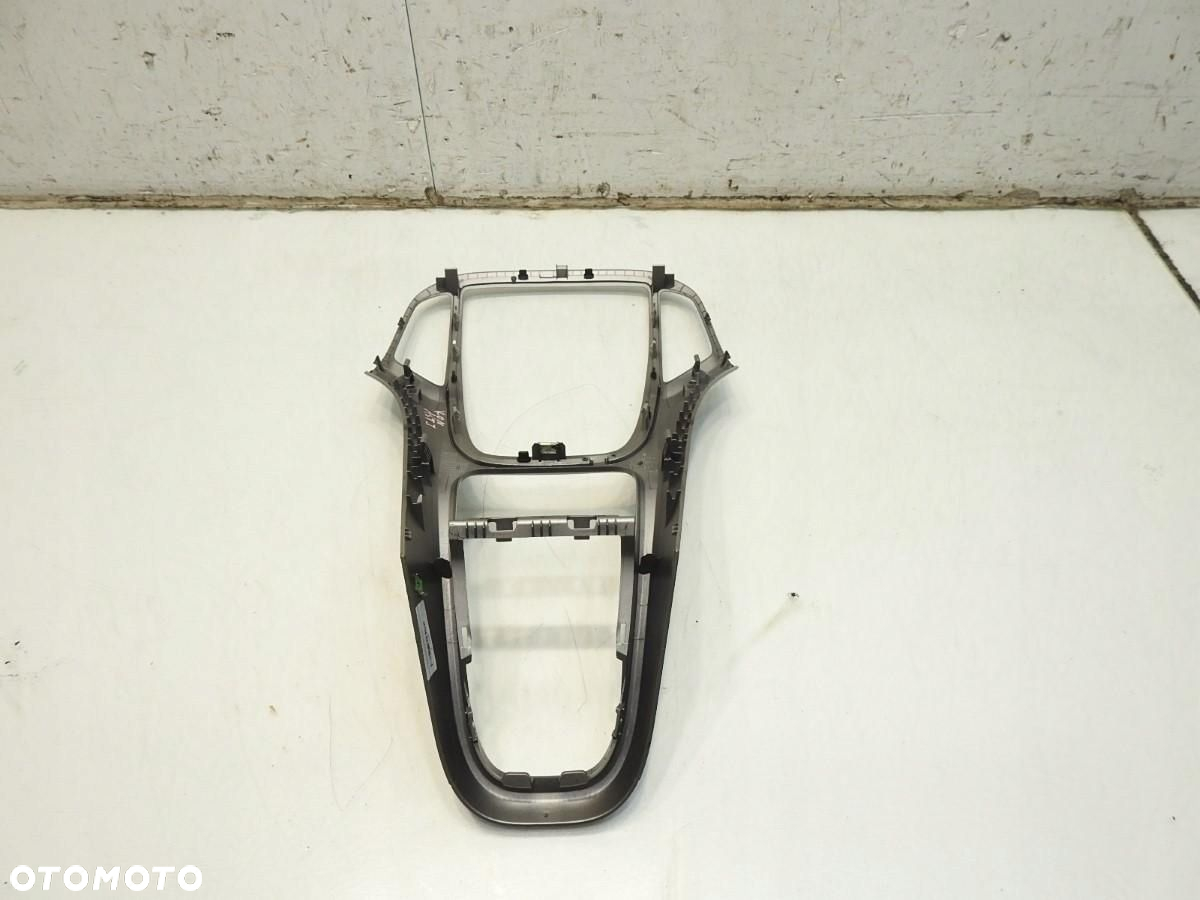 RAMKA OSŁONA KONSOLI OPEL ASTRA J 13257562 - 3
