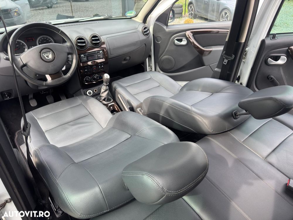 Dacia Duster 1.6 16V 105 4x4 Laureate - 17