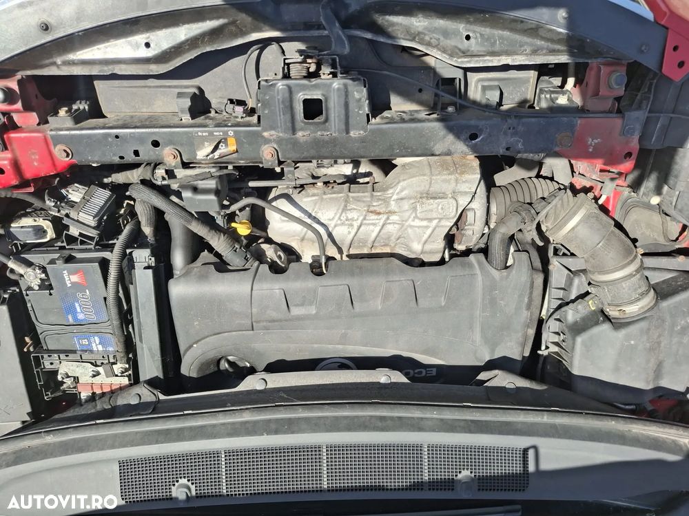 Opel Zafira - 9