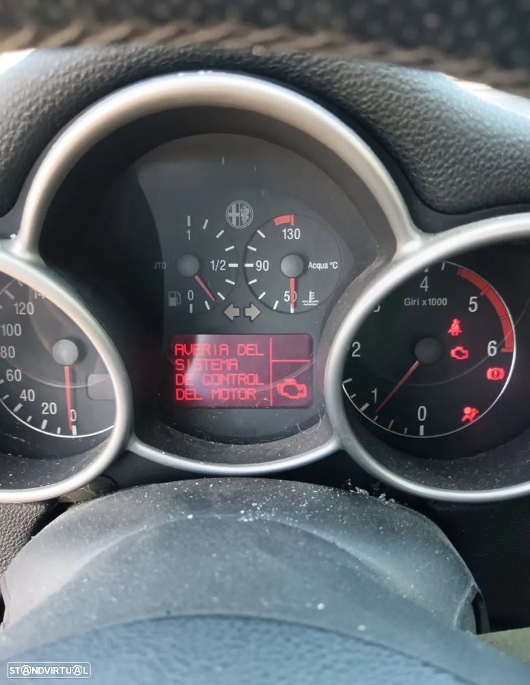 Alfa Romeo 147 1.9 JTD Plus - 17
