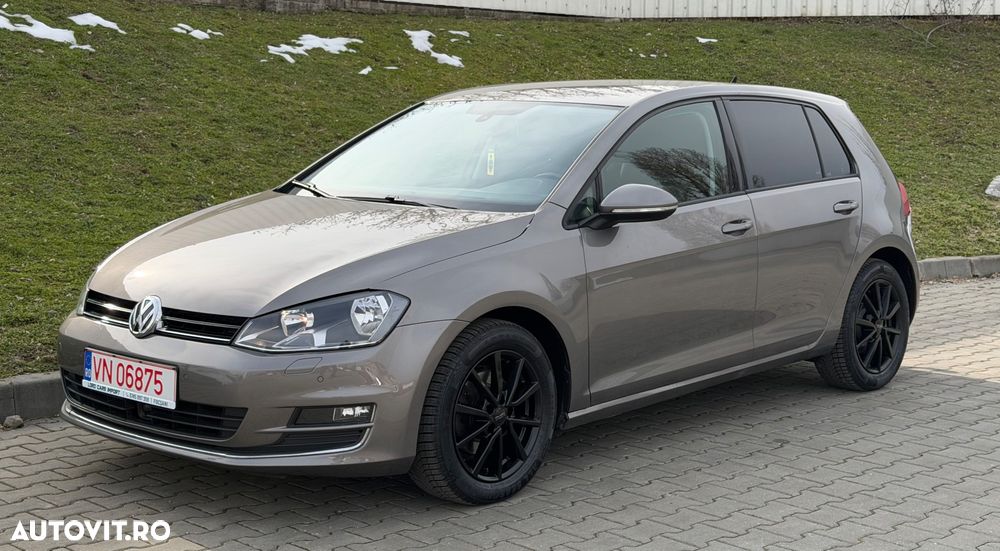 Volkswagen Golf 1.6 TDI DPF DSG MATCH - 24