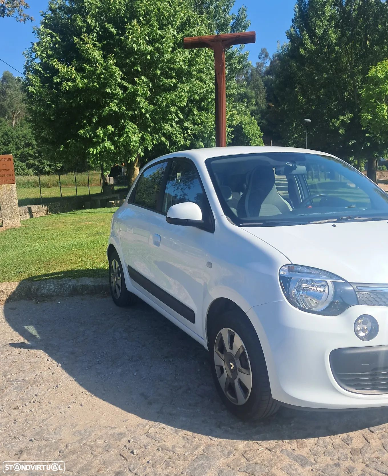 Renault Twingo SCe 75 Signature - 1