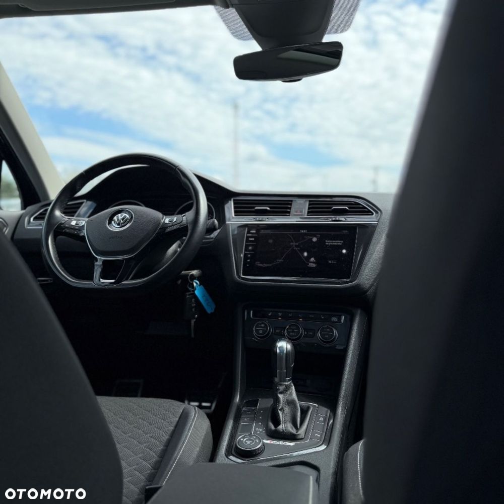 Volkswagen Tiguan - 23