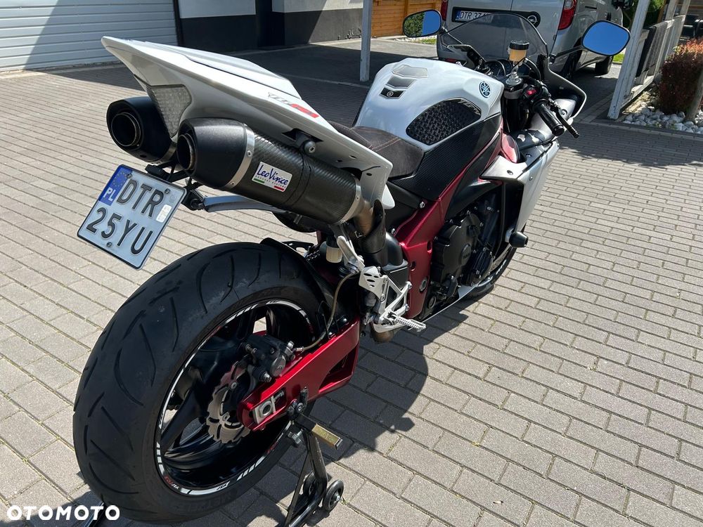 Yamaha YZF - 3