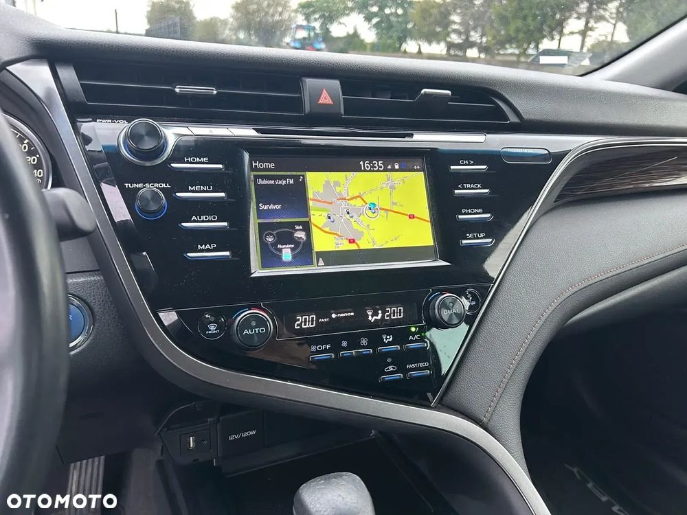 Toyota Camry 2.5 Hybrid Comfort CVT - 20