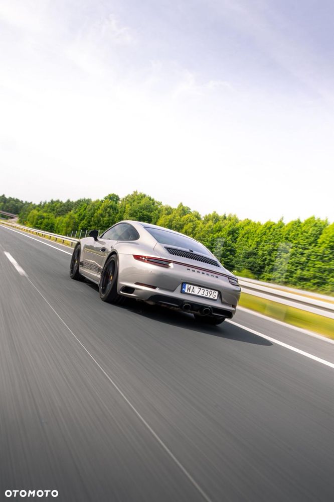 Porsche 911 Carrera 4S PDK - 1