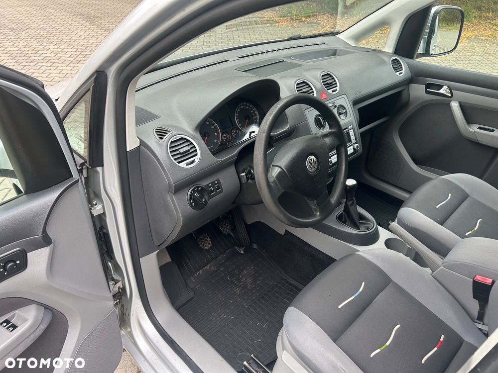 Volkswagen Caddy - 9
