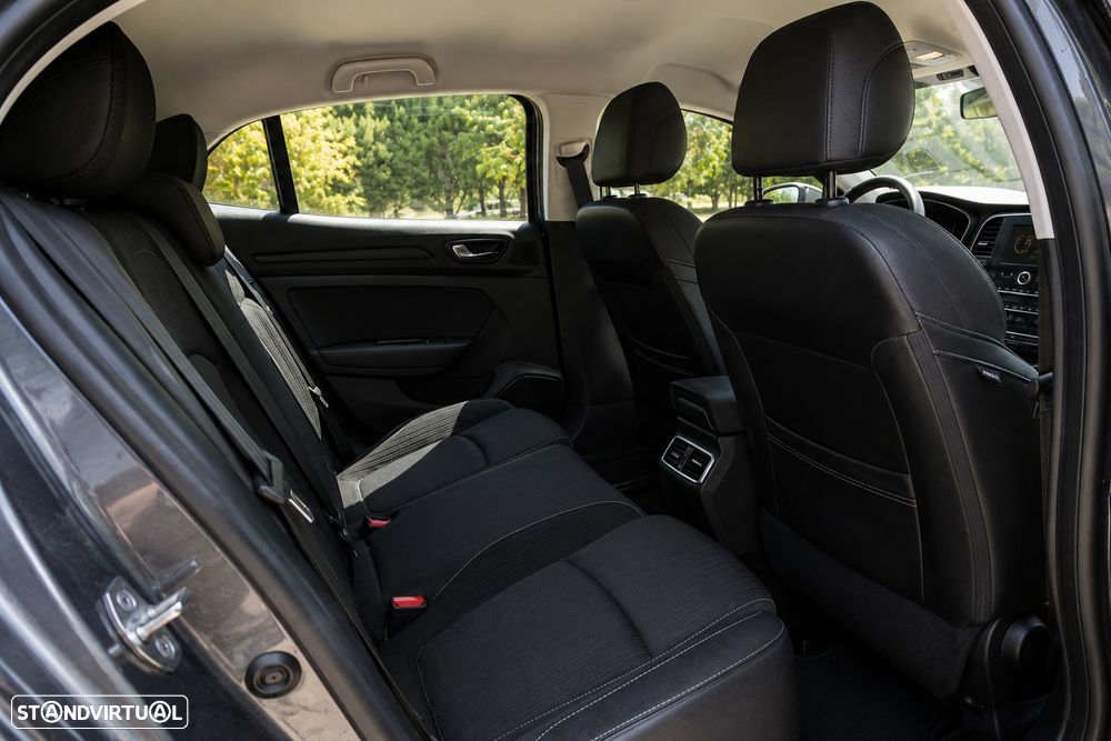 Renault Mégane 1.5 dCi Dynamique S - 10