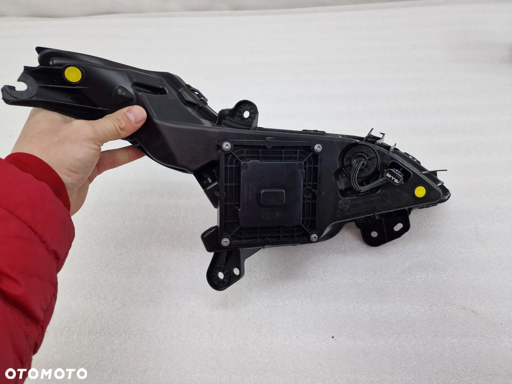 RENAULT MEGANE V E-TECH LEWY HALOGEN / LED / DRL PRZEDNI PRZÓD , NR AUKCJI LPP73 - 11