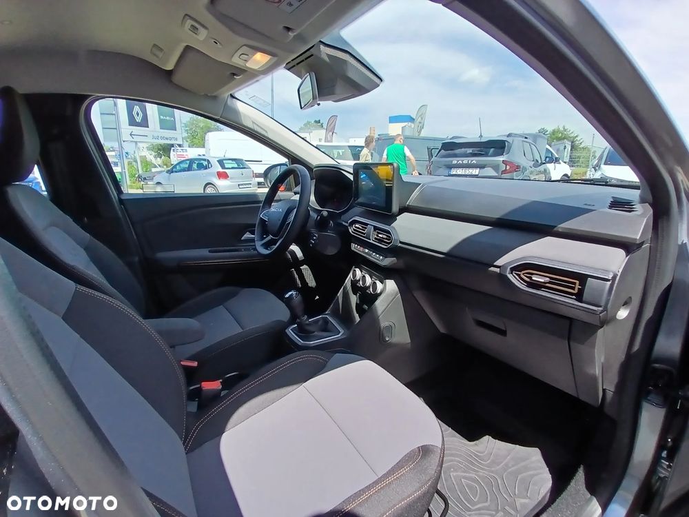Dacia Sandero - 11
