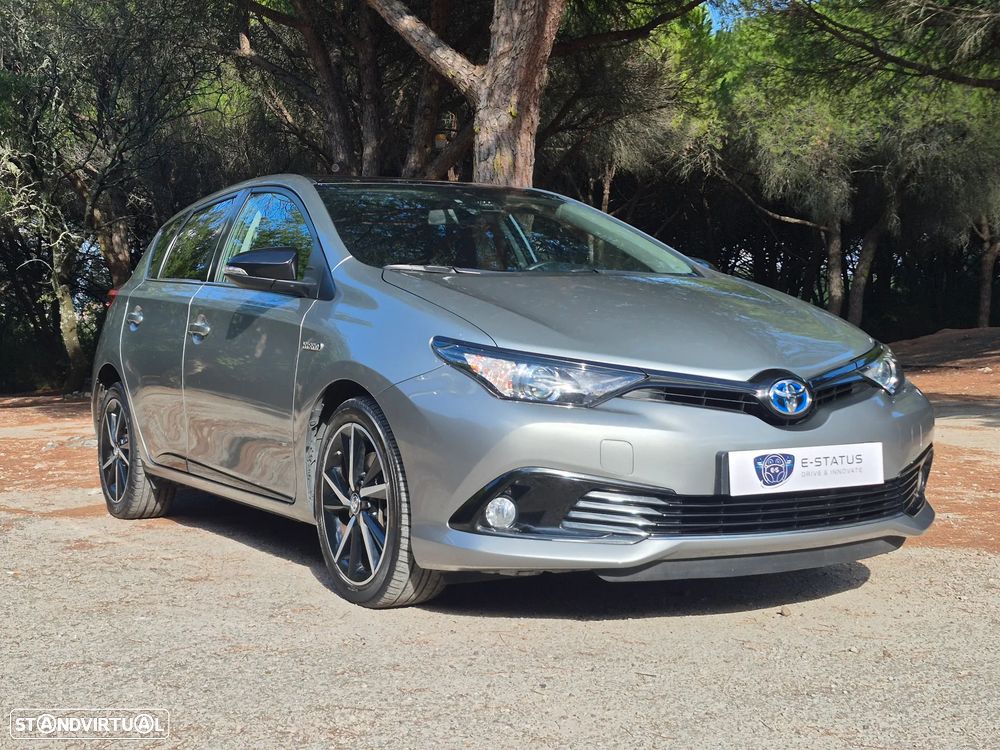 Toyota Auris 1.8 HSD Square Collection - 1