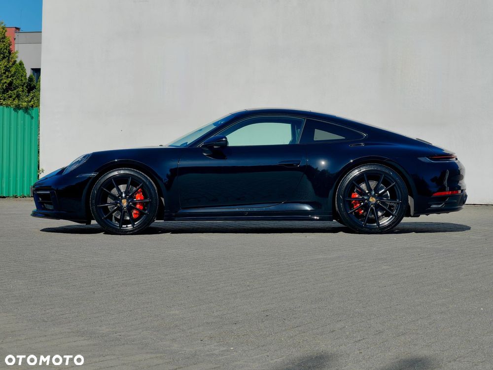 Porsche 911 Carrera S - 2