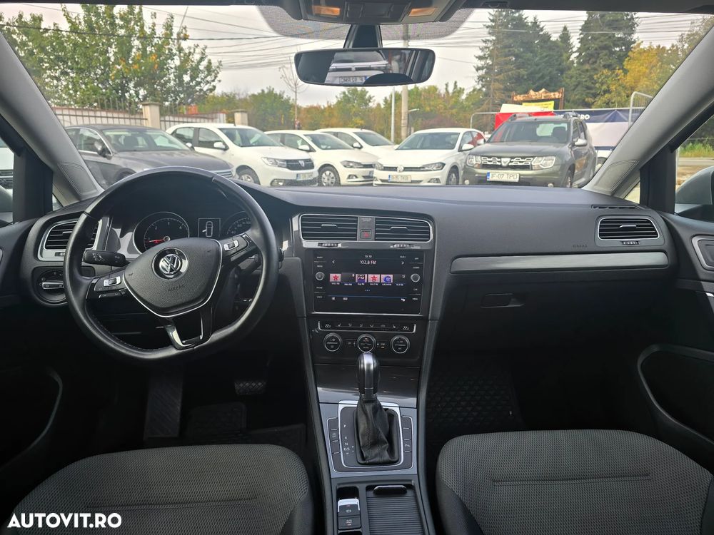 Volkswagen Golf 2.0 TDI DSG Comfortline - 11