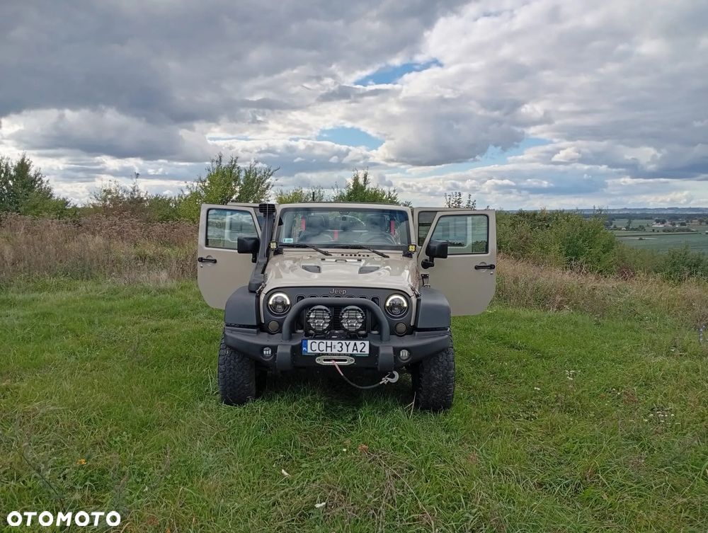 Jeep Wrangler 2.8 CRD Unlim Rubicon - 8