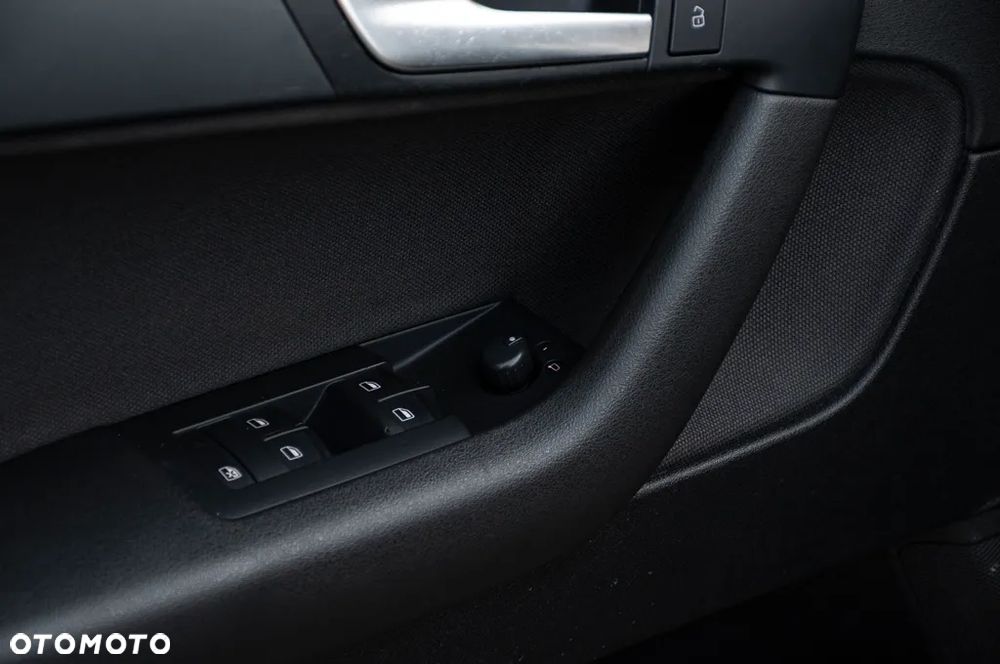 Audi A3 Sportback 1.6 Attraction - 36