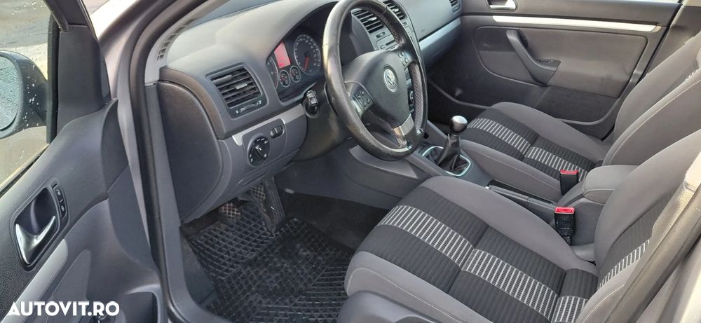 Volkswagen Golf 1.6 United - 14