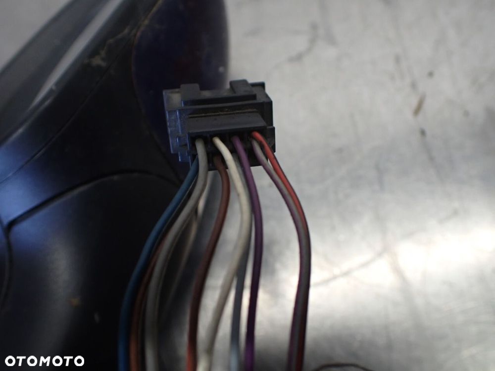 LUSTERKO PRAWE ELEKTRYCZNE SEAT LEON I 1.9 - 11