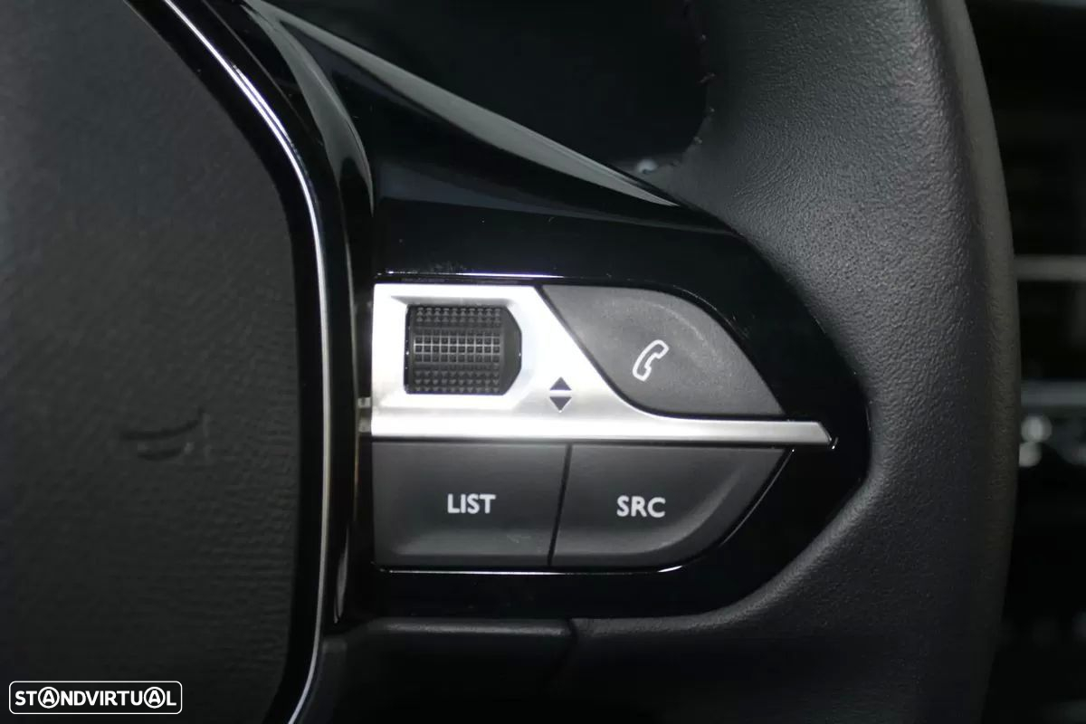 Peugeot 208 1.2 PureTech Allure Pack - 17