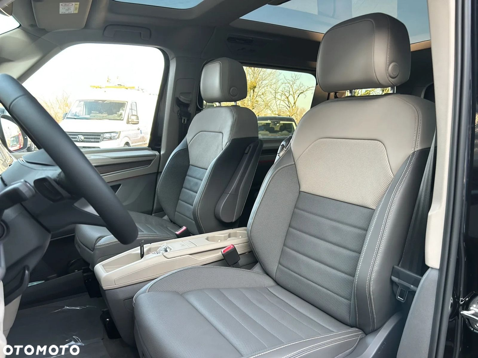 Volkswagen Multivan 2.0 TSI L1 Style DSG - 14