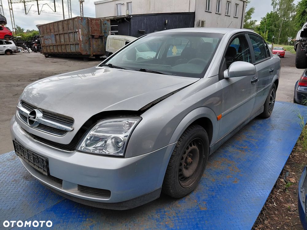 Na części: Opel Vectra Rok 2002  Pojemność 2198 Moc 108 kw Benzyna - 2