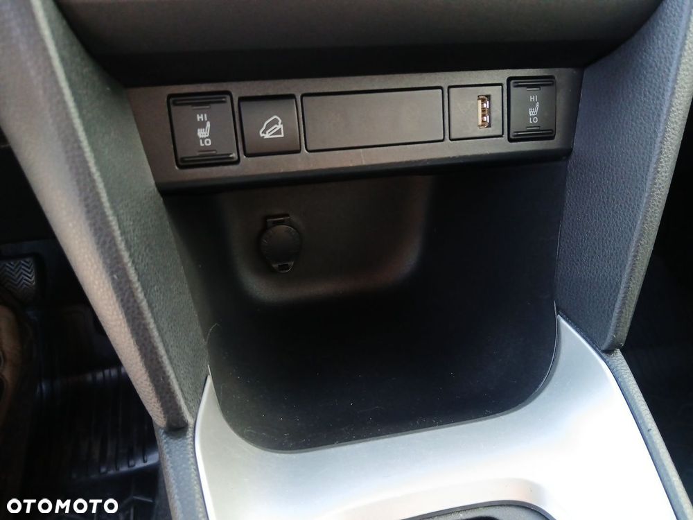 Toyota Yaris Cross Hybrid 1.5 Comfort 4x4 - 31