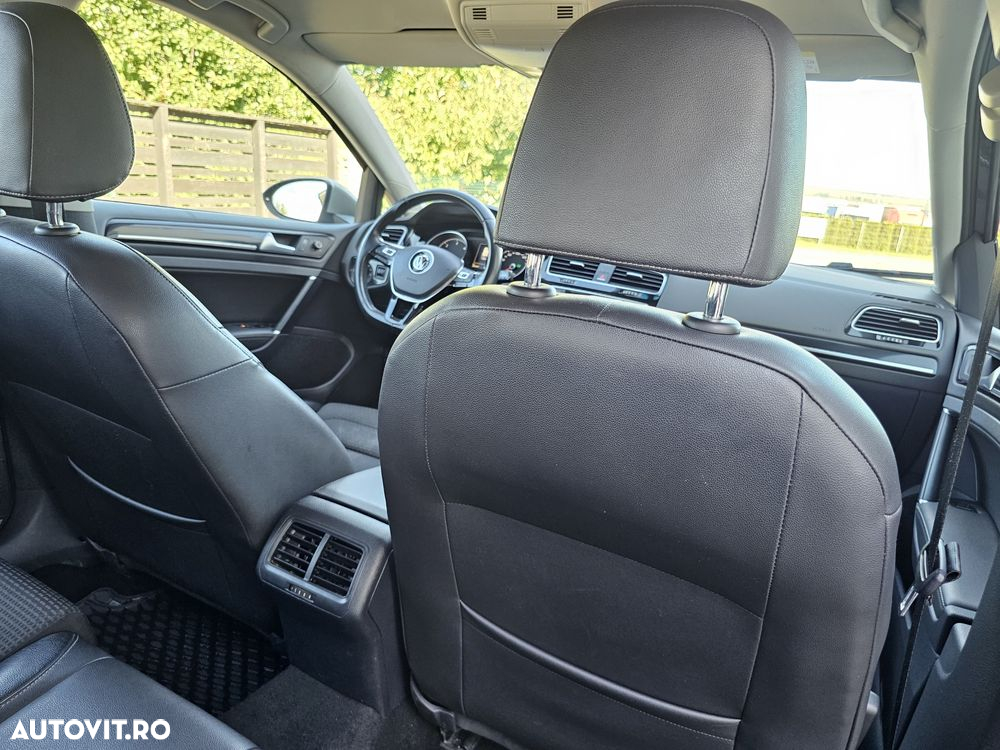 Volkswagen Golf 1.6 TDI DPF BMT DSG Highline - 27