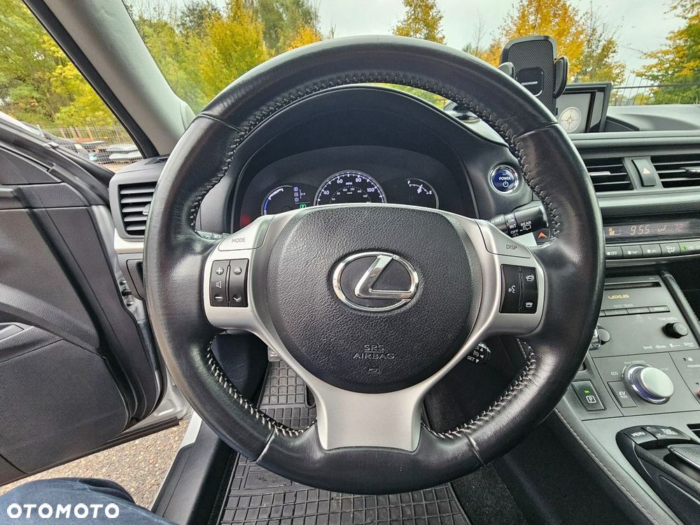 Lexus CT 200h F Sport Edition - 28