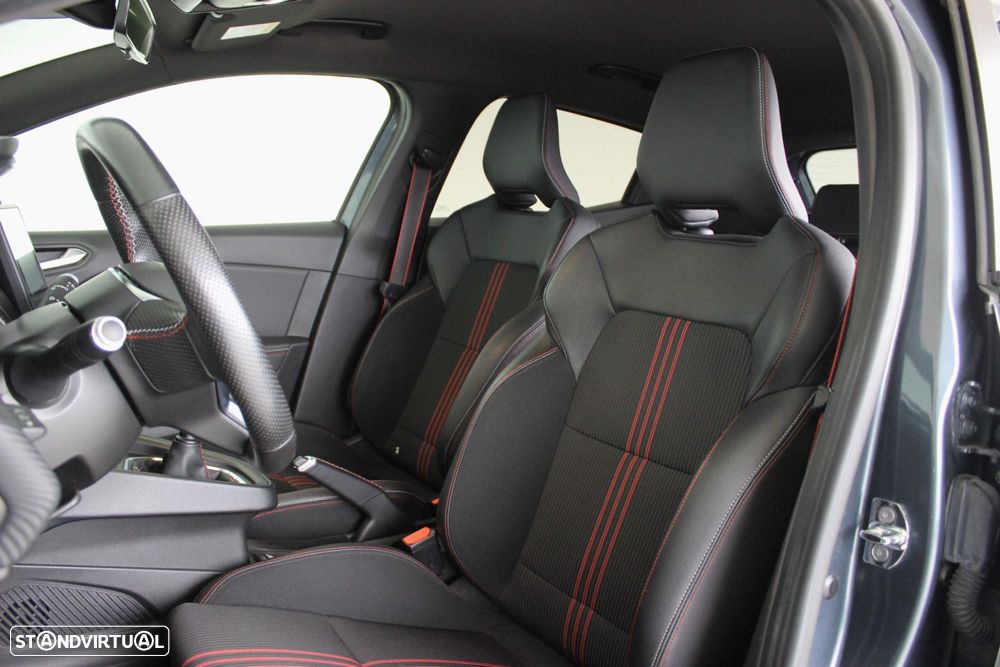 Renault Clio 1.0 TCe RS Line - 37