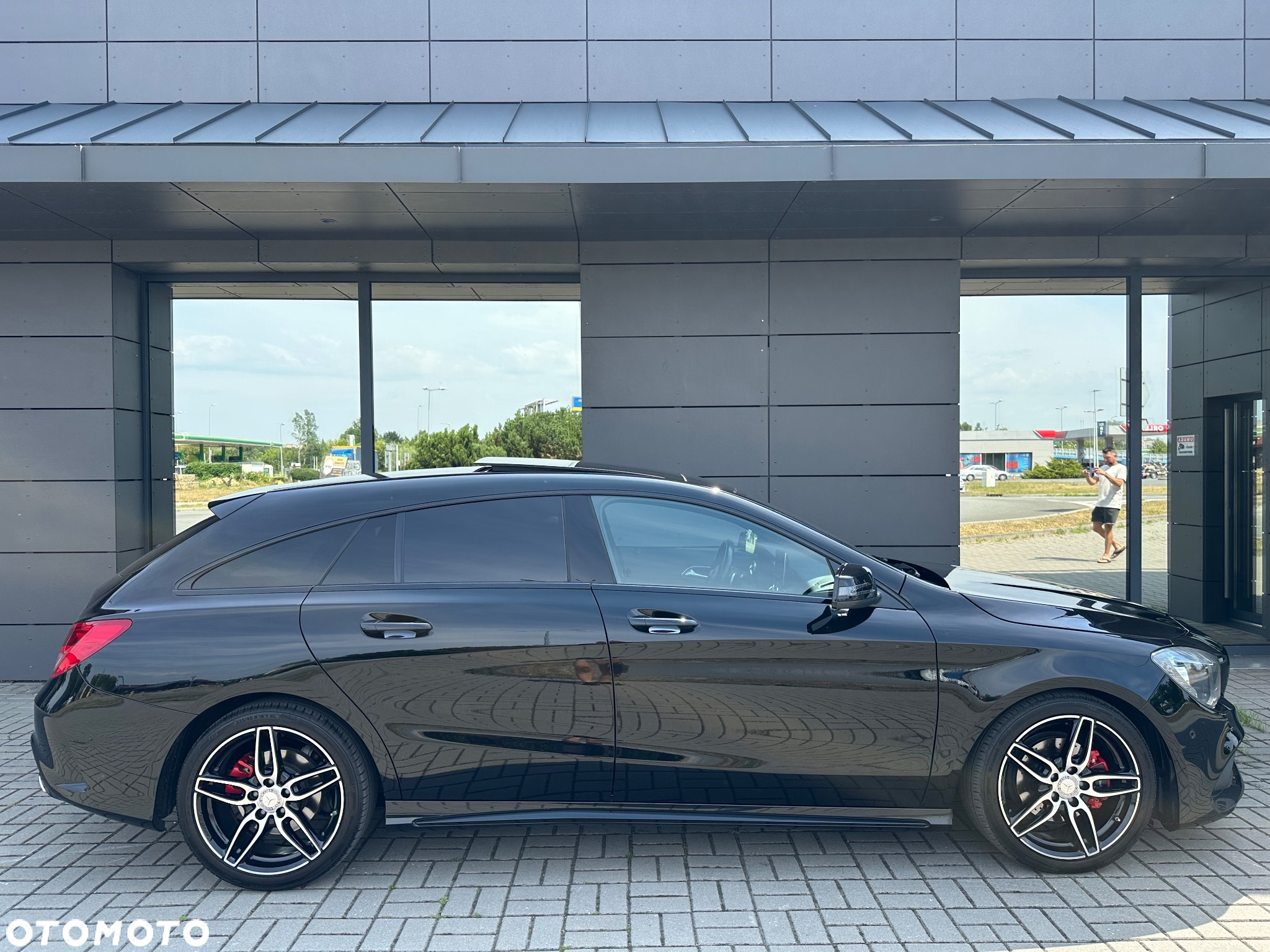 Mercedes-Benz CLA 200 7G-DCT AMG Line - 5
