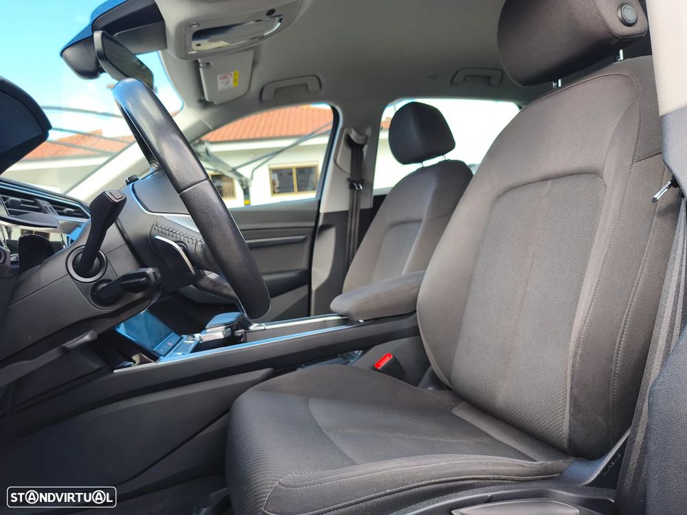 Audi e-tron 55 quattro S line - 11