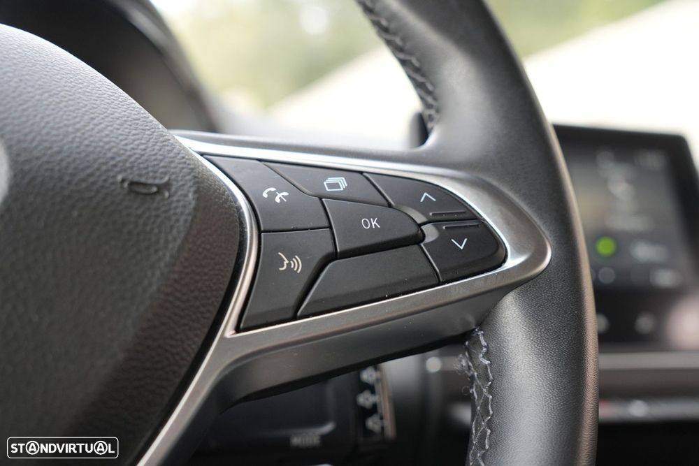 Renault Clio 1.0 TCe Equilibre - 11